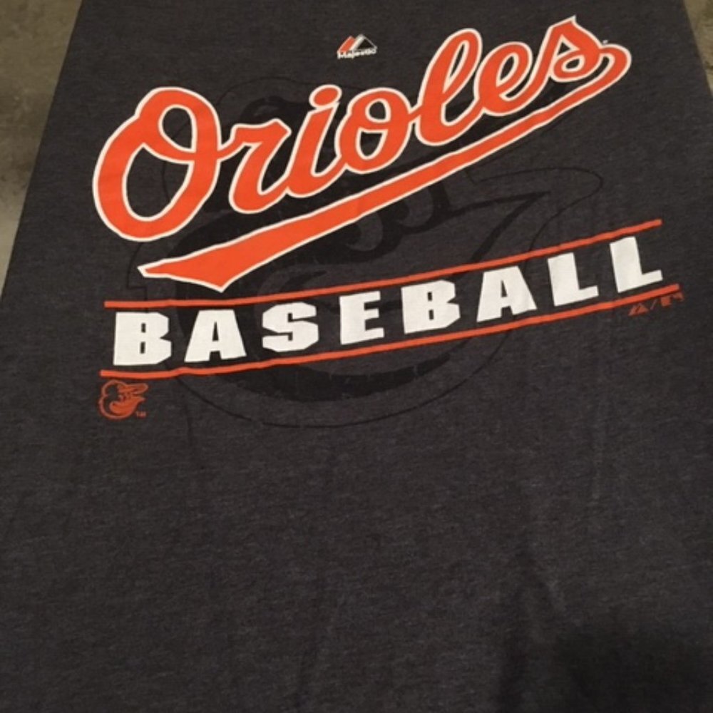Majestic Triple Peak Orioles Baseball T-shirt xl